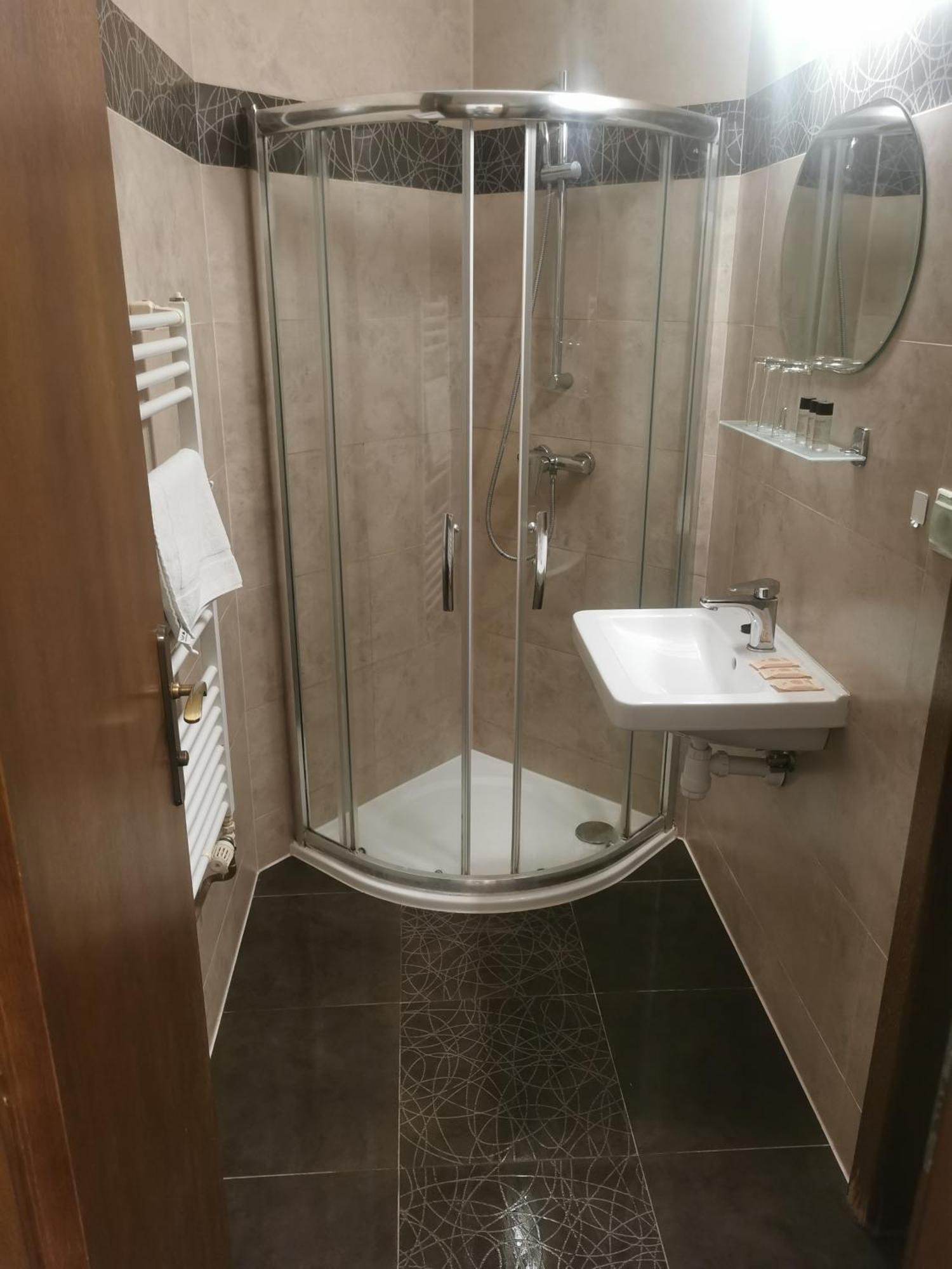 Hotel Diana Nové Mesto nad Váhom 외부 사진
